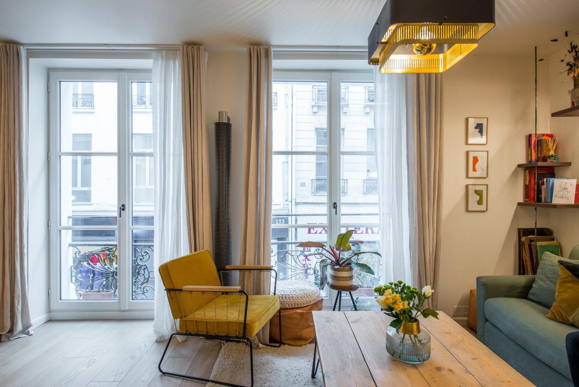 Magnifique 3 / 3 Bdr Apartment